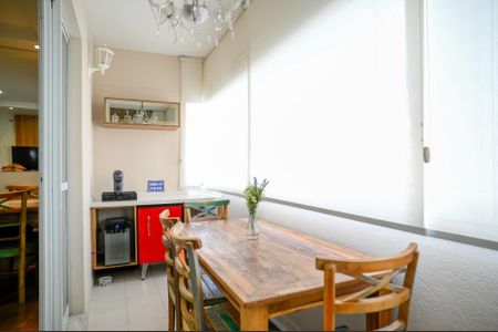 Apartamento à venda com 93m², 3 quartos e 2 vagasVaranda