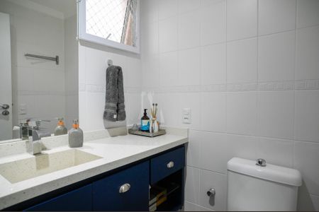 Apartamento à venda com 93m², 3 quartos e 2 vagasBanheiro Social