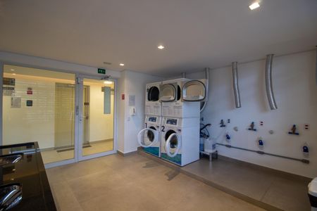 Apartamento para alugar com 30m², 1 quarto e 1 vaga Apartamento para alugar com 30m², 1 quarto e 1 vagaÁrea comum - Lavanderia