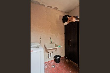 Casa à venda com 100m², 6 quartos e 2 vagasÁrea de Serviço