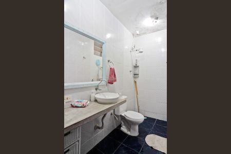 Casa à venda com 100m², 6 quartos e 2 vagasCasa 2 - banheiro