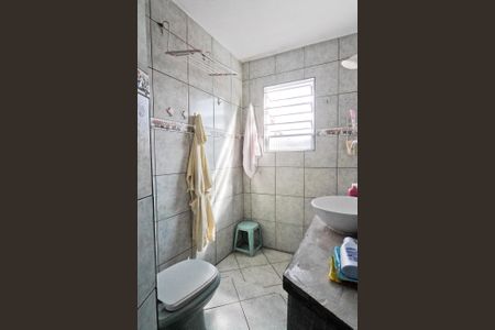 Casa à venda com 100m², 6 quartos e 2 vagasCasa 2 - banheiro da suíte 1