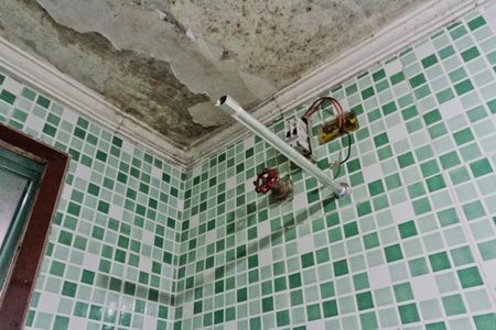 Casa à venda com 100m², 6 quartos e 2 vagasBanheiro da Suíte