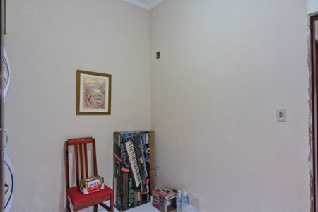 Casa à venda com 100m², 6 quartos e 2 vagasSuíte