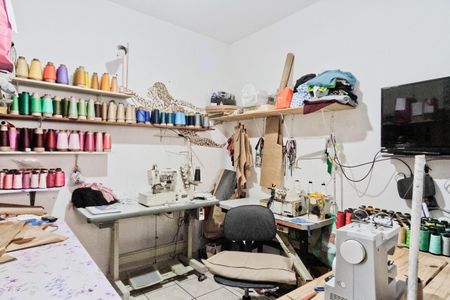 Casa à venda com 100m², 6 quartos e 2 vagasCasa 2 - quarto