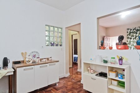 Casa à venda com 100m², 6 quartos e 2 vagasCozinha