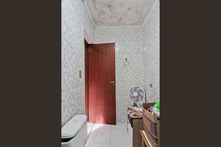 Casa à venda com 100m², 6 quartos e 2 vagasBanheiro da Suíte