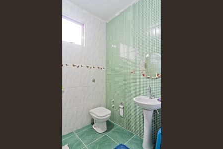 Casa à venda com 100m², 6 quartos e 2 vagasBanheiro