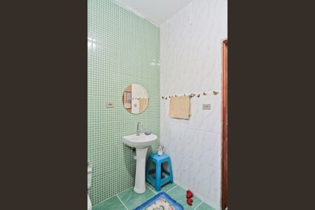 Casa à venda com 100m², 6 quartos e 2 vagasBanheiro