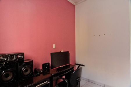 Casa à venda com 100m², 6 quartos e 2 vagasQuarto 2