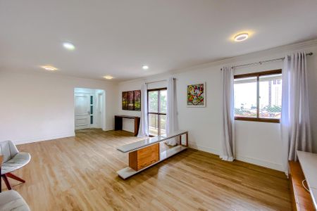 Apartamento para alugar com 170m², 4 quartos e 3 vagasSala