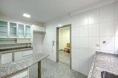 Apartamento para alugar com 170m², 4 quartos e 3 vagasCozinha