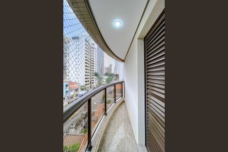 Apartamento para alugar com 170m², 4 quartos e 3 vagasVaranda da Suíte 2