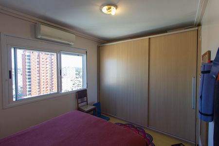 Apartamento à venda com 94m², 3 quartos e 2 vagas Apartamento à venda com 94m², 3 quartos e 2 vagasSuíte