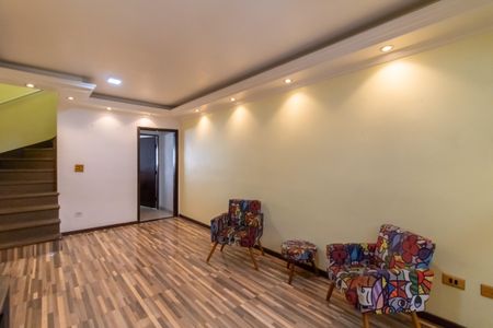 Casa à venda com 181m², 3 quartos e 2 vagasSala