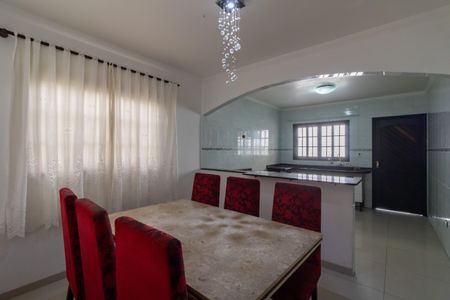 Casa à venda com 181m², 3 quartos e 2 vagasCopa