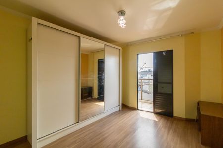 Casa à venda com 181m², 3 quartos e 2 vagasSuíte