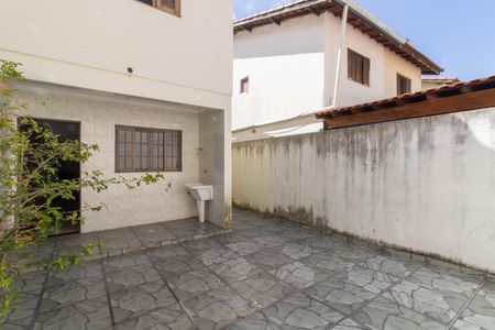 Casa à venda com 181m², 3 quartos e 2 vagasÁrea Externa