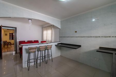 Casa à venda com 181m², 3 quartos e 2 vagasCozinha