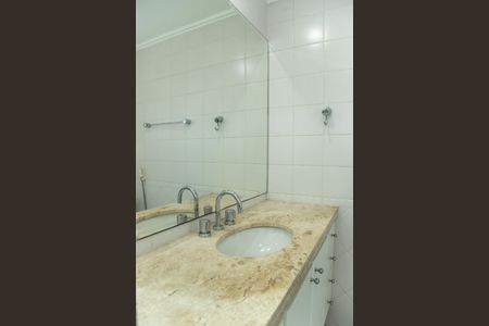 Apartamento à venda com 110m², 3 quartos e 3 vagasBanheiro da Suíte