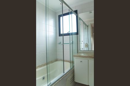 Apartamento à venda com 110m², 3 quartos e 3 vagasBanheiro da Suíte