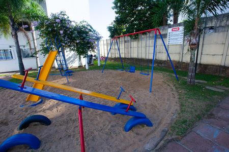 Apartamento para alugar com 70m², 3 quartos e 1 vaga Apartamento para alugar com 70m², 3 quartos e 1 vagaÁrea comum - Playground