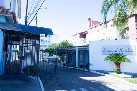 Apartamento para alugar com 70m², 3 quartos e 1 vaga Apartamento para alugar com 70m², 3 quartos e 1 vagaFachada