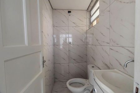 Casa para alugar com 60m², 2 quartos e sem vaga Casa para alugar com 60m², 2 quartos e sem vagaBanheiro