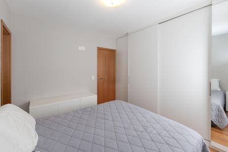 Apartamento à venda com 110m², 3 quartos e 2 vagasSuíte 1