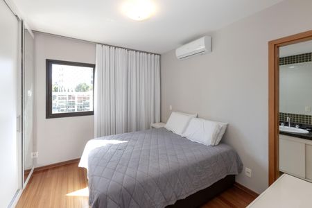 Apartamento à venda com 110m², 3 quartos e 2 vagasSuíte 1