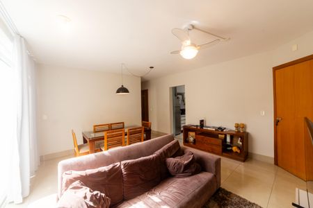 Apartamento à venda com 129m², 2 quartos e 1 vagaSala