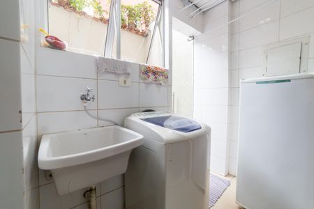 Apartamento à venda com 129m², 2 quartos e 1 vagaÁrea de Serviço