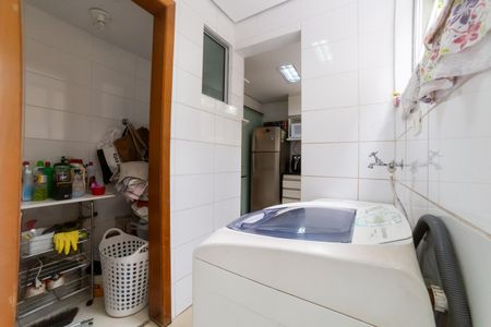 Apartamento à venda com 129m², 2 quartos e 1 vagaÁrea de Serviço