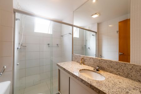 Apartamento à venda com 129m², 2 quartos e 1 vagaBanheiro da Suíte