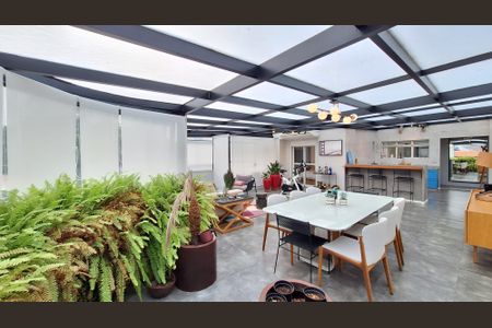 Apartamento à venda com 189m², 3 quartos e 2 vagasCobertura