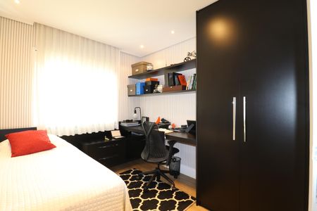 Apartamento à venda com 189m², 3 quartos e 2 vagasQuarto 1