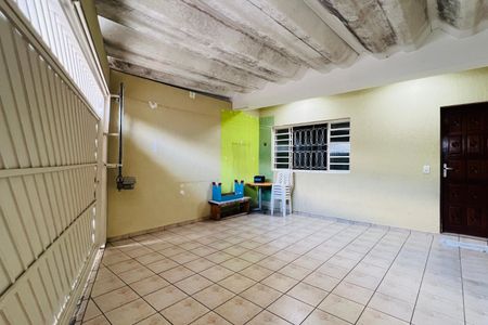 Casa à venda com 300m², 2 quartos e 2 vagasGaragem