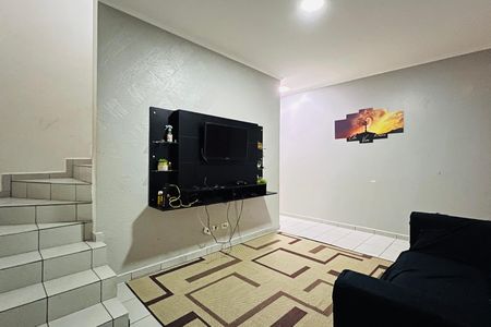 Casa à venda com 300m², 2 quartos e 2 vagasSala