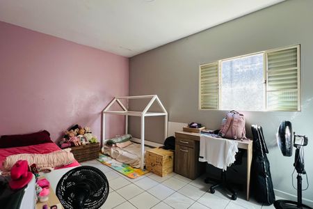 Casa à venda com 300m², 2 quartos e 2 vagasQuarto 2