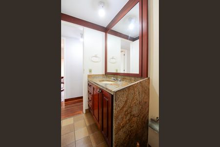 Apartamento à venda com 142m², 3 quartos e 2 vagasBanheiro social