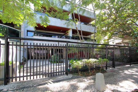 Apartamento à venda com 142m², 3 quartos e 2 vagasFachada