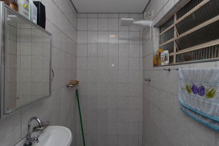 Casa para alugar com 200m², 2 quartos e 2 vagasBanheiro