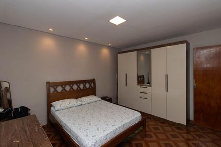 Casa para alugar com 200m², 2 quartos e 2 vagasQuarto 2