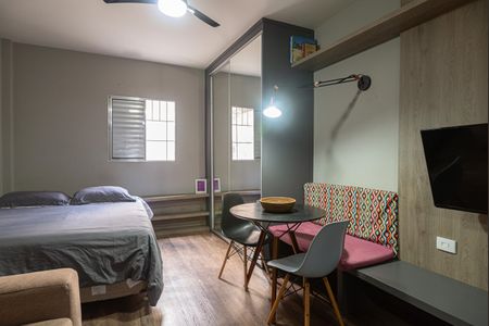 Studio à venda com 44m², 1 quarto e sem vaga Studio à venda com 44m², 1 quarto e sem vagaSala/Quarto