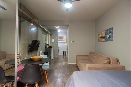 Studio à venda com 44m², 1 quarto e sem vaga Studio à venda com 44m², 1 quarto e sem vagaSala/Quarto