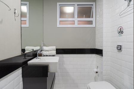 Studio à venda com 44m², 1 quarto e sem vaga Studio à venda com 44m², 1 quarto e sem vagaBanheiro