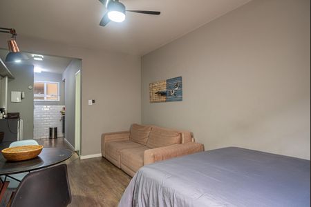 Studio à venda com 44m², 1 quarto e sem vaga Studio à venda com 44m², 1 quarto e sem vagaSala/Quarto