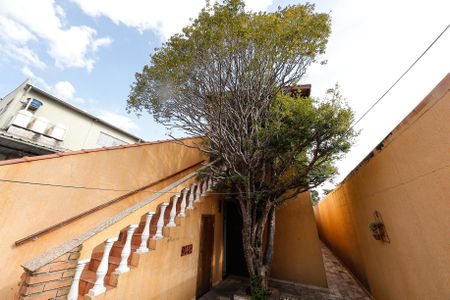 Casa à venda com 250m², 4 quartos e 2 vagas Casa à venda com 250m², 4 quartos e 2 vagasQuintal