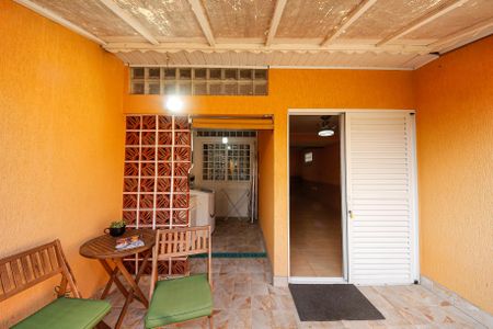 Casa à venda com 250m², 4 quartos e 2 vagas Casa à venda com 250m², 4 quartos e 2 vagasEntrada Edícula