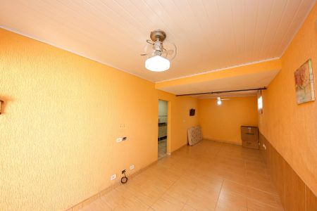 Casa à venda com 250m², 4 quartos e 2 vagas Casa à venda com 250m², 4 quartos e 2 vagasEdícula